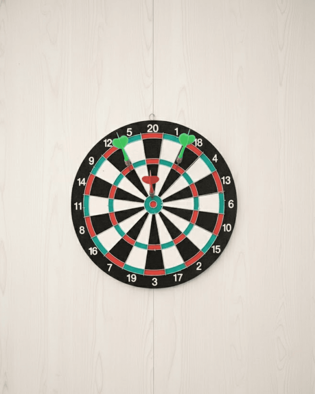 İnç Dart Tahtası 4 Metal Uçlu Dart Oku Dayanıklı Ahşap